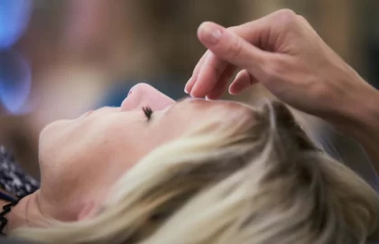 טיפולי מגע נפשיים – ורד שני בטש